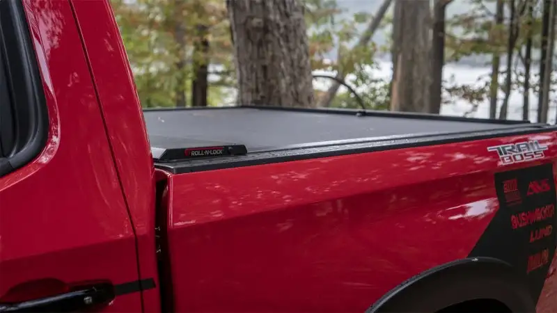 Roll-N-Lock Toyota Tacoma Access/Double Cab LB 73-7/8in A-Series Retractable Tonneau Cover