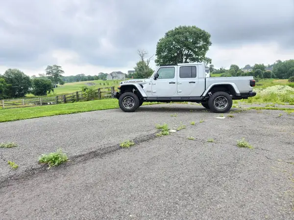 Jeep Gladiator 1.5 Inch Ride Right+ Lift Kit 2020+ JT Clayton Off Road - COR-3110115 - Clayton Off Road