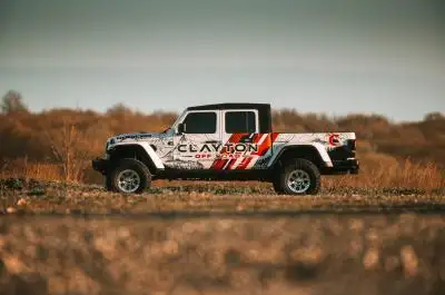 Jeep Gladiator Diesel 2.5 Inch Ride Right+ Lift Kit 2021-2023 JT Clayton Off Road - COR-3110225 - Clayton Off Road