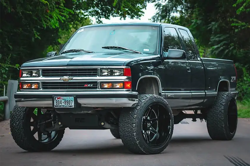 Fits Chevy C1500/K1500 Truck & SUV 4WD (1988-1999) 6 Inch Lift Kit; 27630