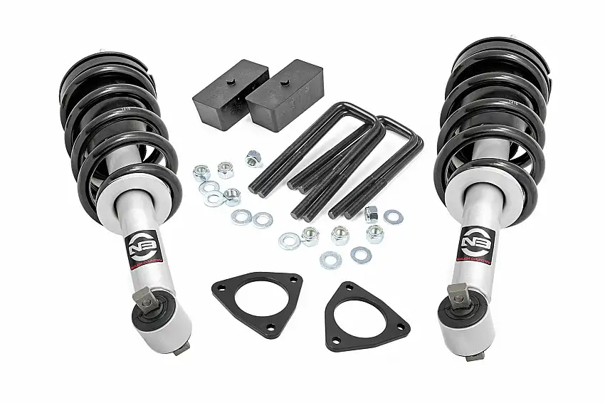 Fits Chevy/GMC 1500 (07-18) 2.5 Inch Lift Kit; Alu/Cast Steel; N3 Strut; 1319