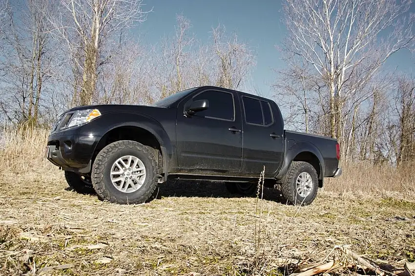 Fits Nissan Frontier (05-24)/Xterra (05-15) 2.5 Inch Leveling Kit; 865