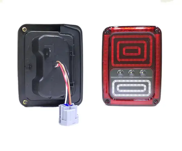 Headlight - QTE784 - Quake LED